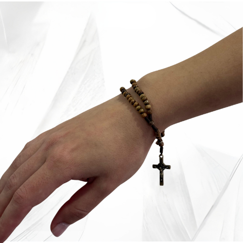 CAMANDULA DE MANO CON CRUCIFIJO