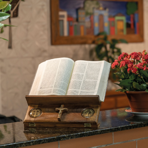 PORTA BIBLIA EN MADERA IMBUIA